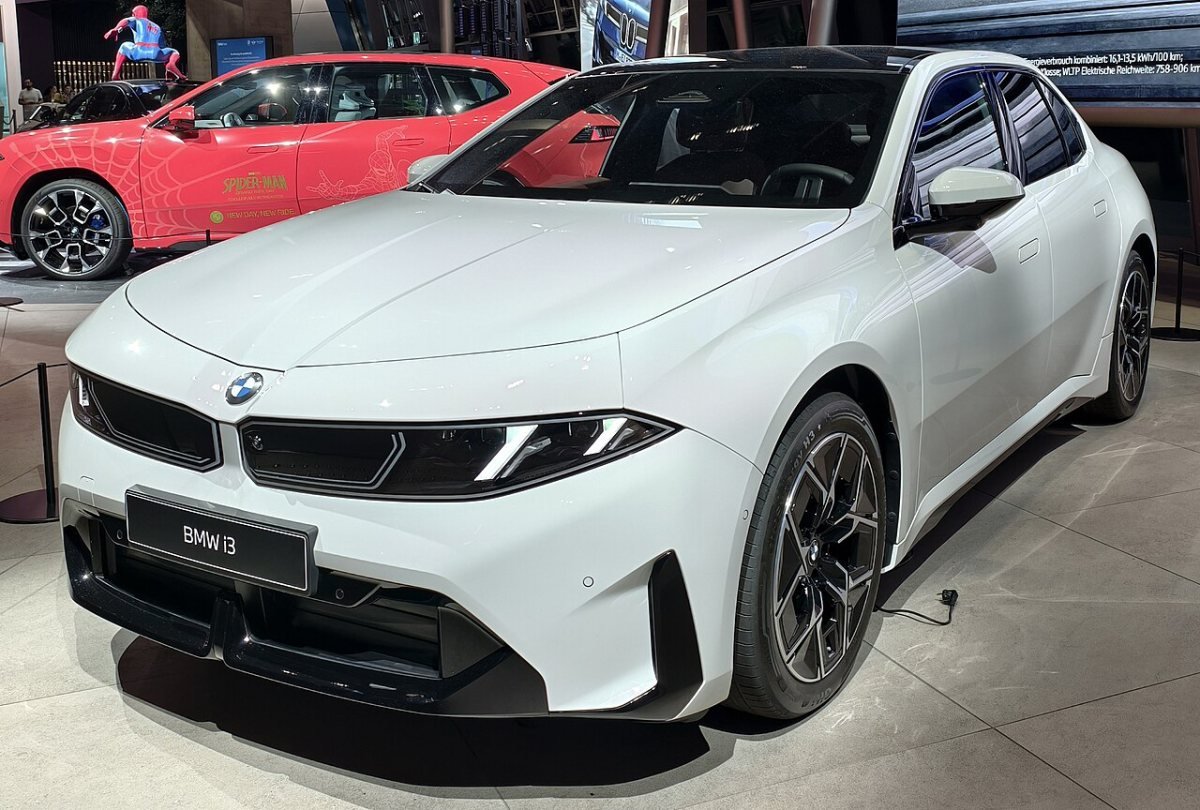 BMW 8세대 3시리즈 노이에 클라세 디자인