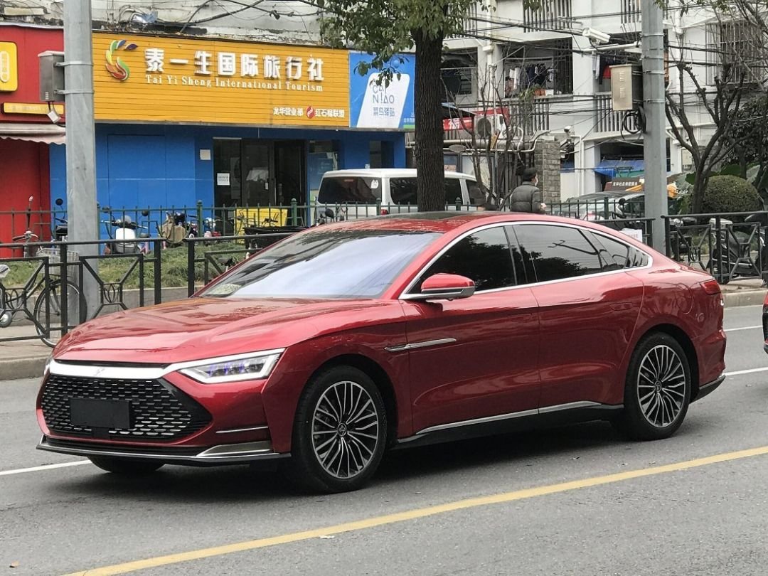 BYD 한 전기 세단 1000km 주행