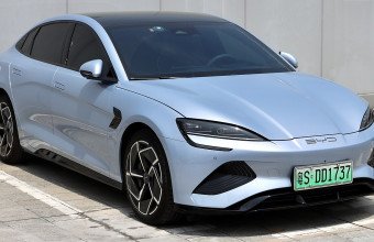 중국 BYD, 8월 3,002대 '역대급'… 벤츠 턱밑까지 쫓았다